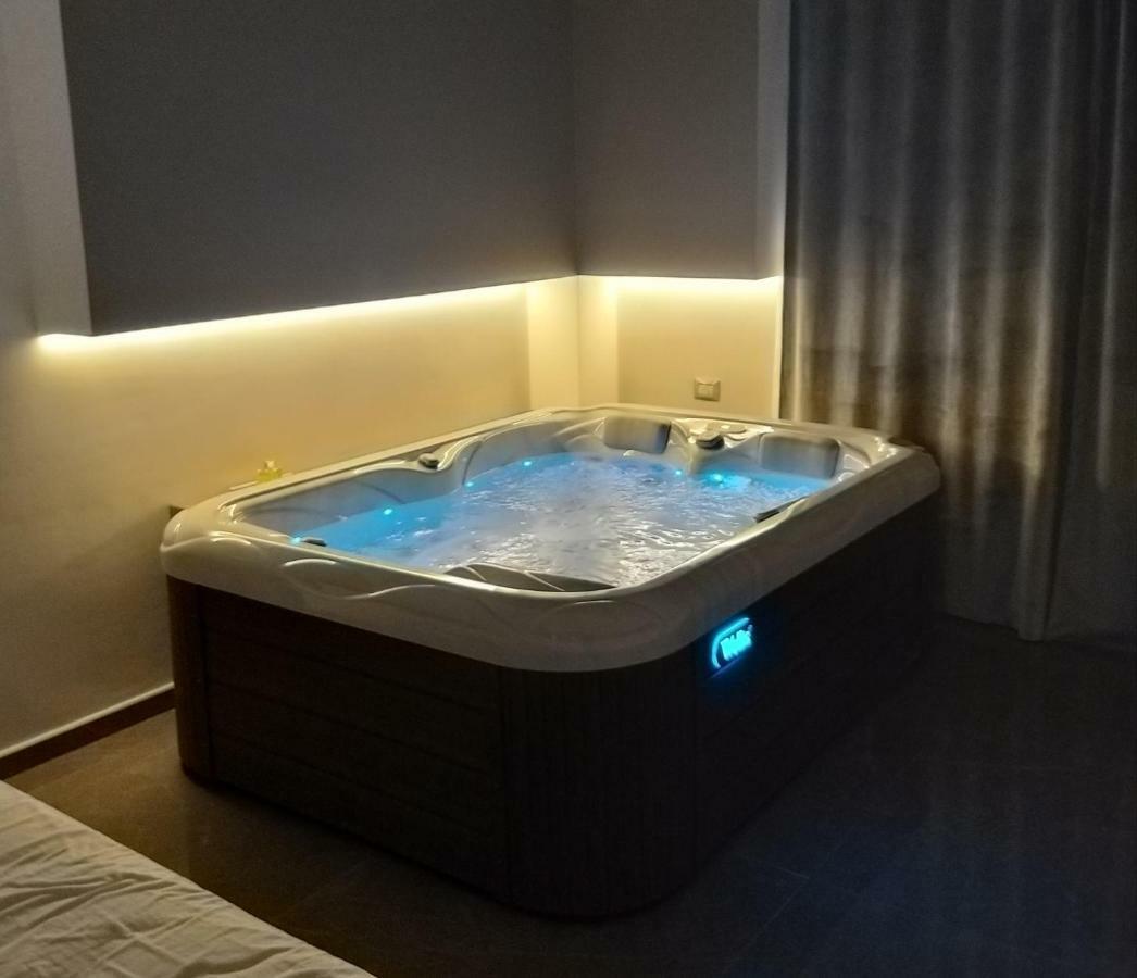 B&B La Rosa Felice Бари Екстериор снимка